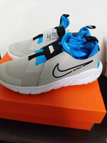 ナイキ NIKE フレックス ランナー スニーカー スリッポン 22cm 新品