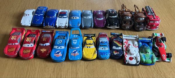 カーズ トミカ ミニカー 22台まとめ売り