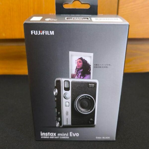 【新品未使用】富士フイルム チェキ INSTAX mini Evo BLACK