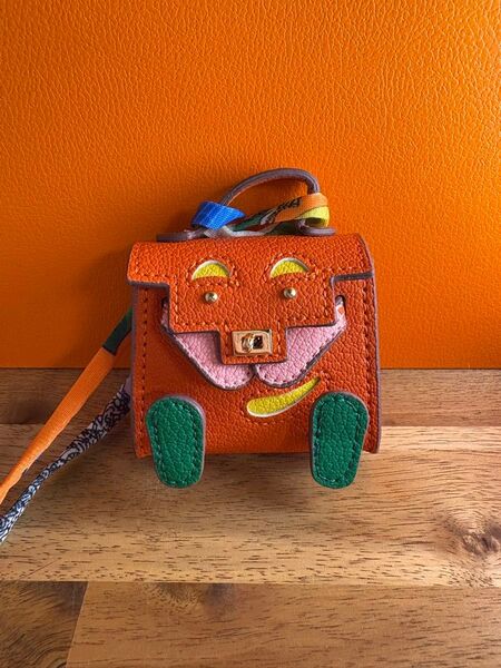 新品*BAG ミニバッグチャーム ミニチュアチャーム イヤホンケース オレンジ