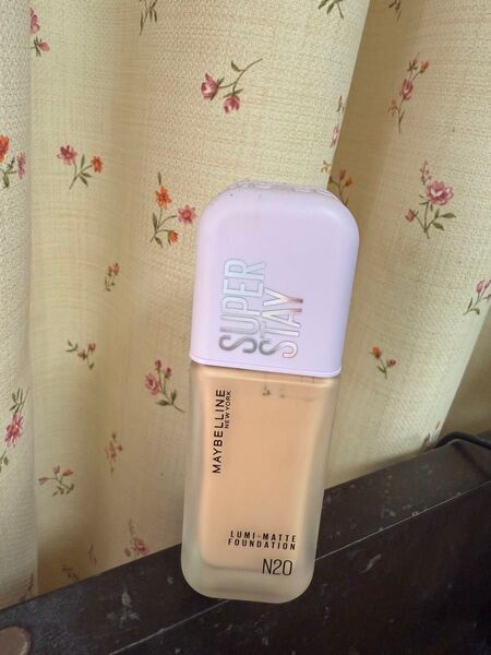 MAYBELLINE NEW YORK スーパー ステイ ルミマット ファンデーション N20