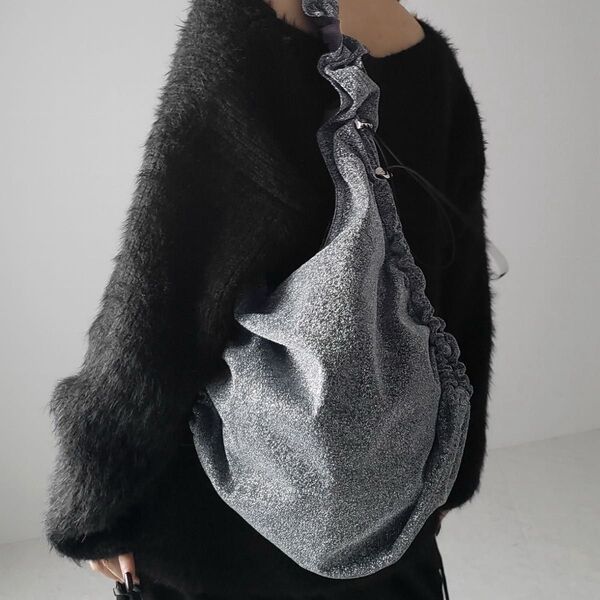 ドローストリングラメシャーリングショルダーバッグ 2WAY