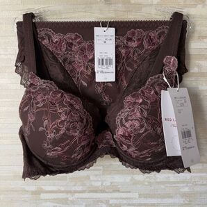C75&M」トリンプ プレミアム レッドレーベル 眠り姫バラ咲き ブラ&ショーツ