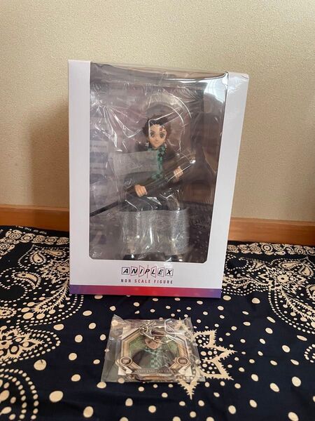 【新品未開封】鬼滅の刃 ノンスケールフィギュア 竈門炭治郎 AGF 特典付