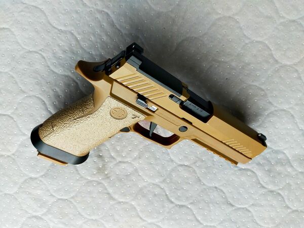 SIG M17 CO2 GBB 動作良好