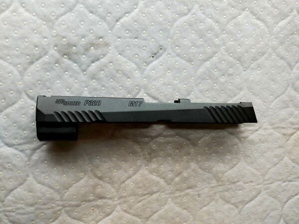 SIG VFC M17 スライド