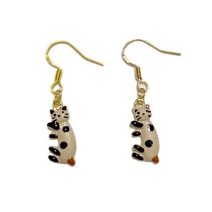 N67 ハンドメイド ゴールド 猫イヤリング 猫ピアス 猫アクセサリー イヤリング/ピアス 変更可 ※2点ご購入で100円引き