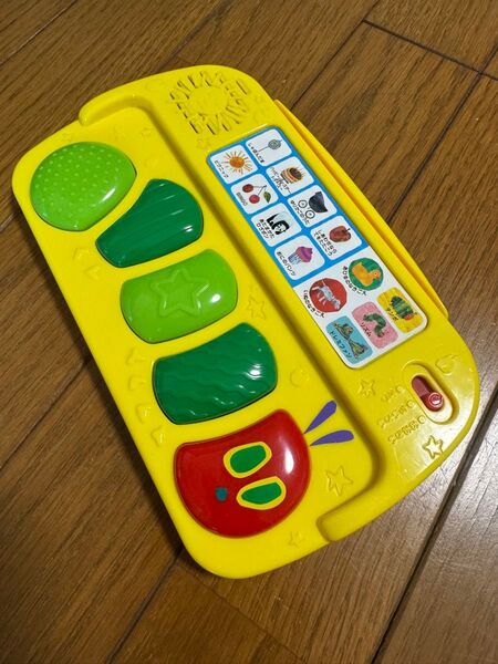 はらぺこあおむし 知育玩具 たいこ 音楽 曲