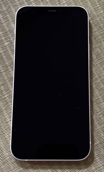 【美品】Apple iphone 12 64GB ホワイト SIMフリー 本体
