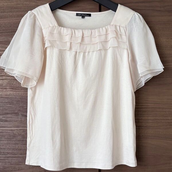 23区 シフォンフリルカットソー