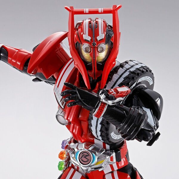 新品未開封 S.H.Figuarts 仮面ライダードライブ タイプトライドロン タイヤカキマゼールセット
