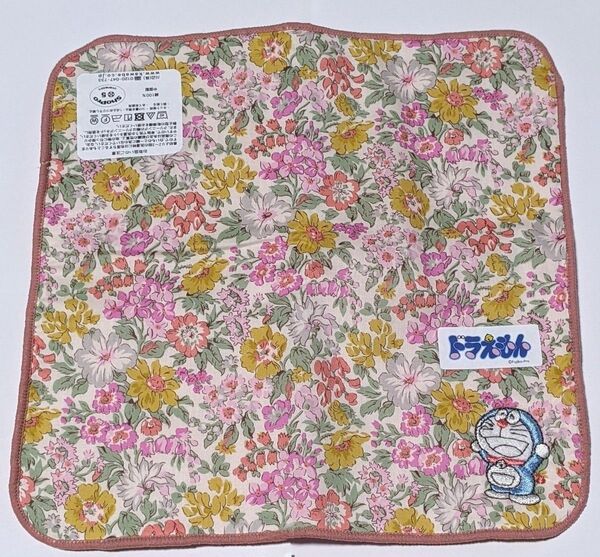 ドラえもん花柄タオルハンカチ