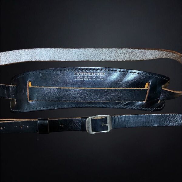 Rickenbacker Leather Guitar Strap 本革