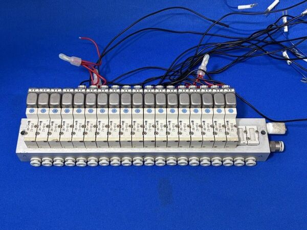 SMC SYJ324-5LZ ソレノイドバルブ 18個セット