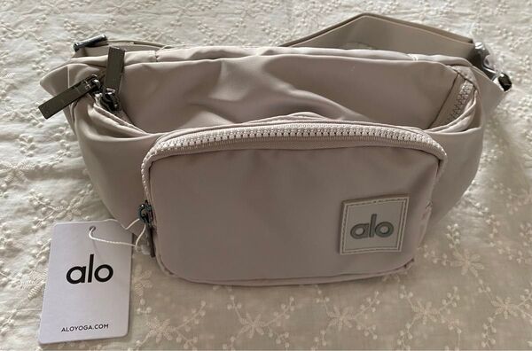 Alo Yoga ウエストポーチ ボディバッグ