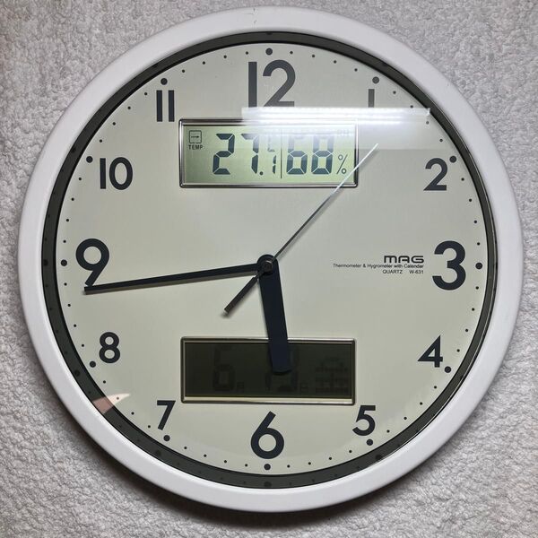 MAG 壁掛け時計 温度計 湿度計 カレンダー付き W-631 ホワイト(電波時計では無いです。)
