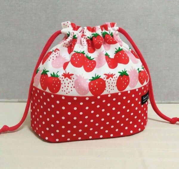 いちご柄 / お弁当袋 女の子 ハンドメイド