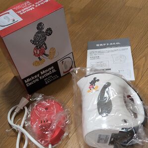 ミッキーマウス 電気ケトル0.6L
