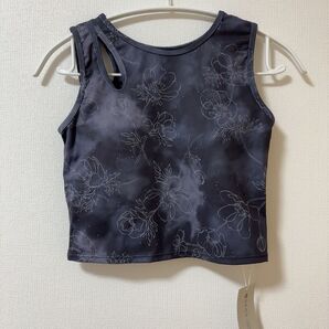 タンクトップ トップス ノースリーブ スカーラ SUKALA 未使用 グレー アシンメトリータンクトップ 花柄 大人可愛い