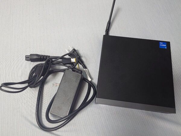 Lenovo ThinkCentre neo 50q tiny Gen4 12LNA005JP