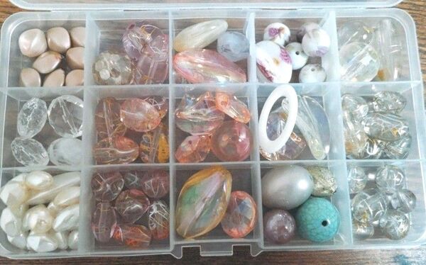 ビーズ詰め合わせ まとめ売り ハンドメイド アクセサリーパーツ