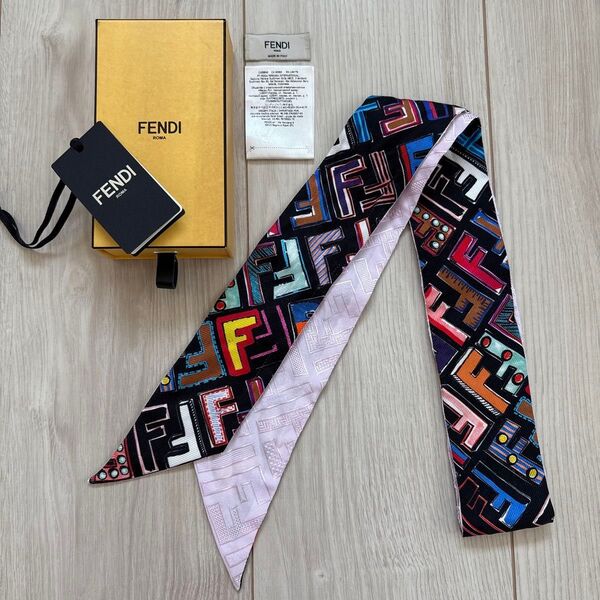 FENDI フェンディ マルチカラー リボンスカーフ ツイリー シルク ラッピー