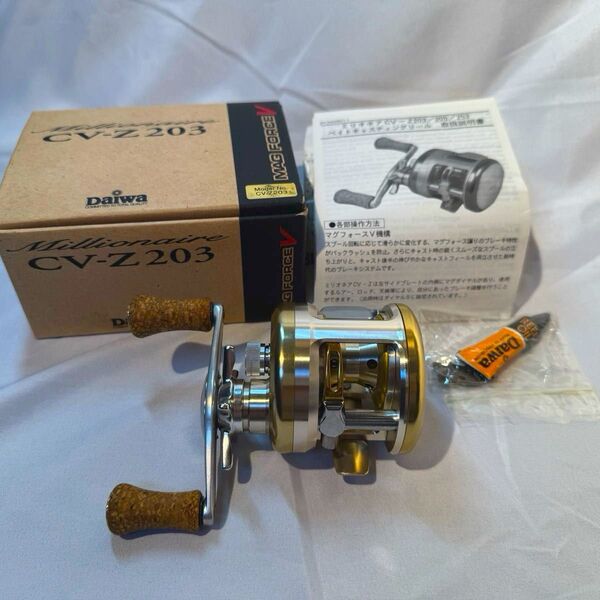 極美品 DAIWA ダイワ ミリオネア CV-Z 203L オールドリール ベイトリール 丸型