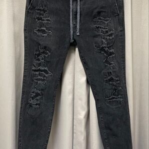 AZUL ダメージ加工カットオフデニム