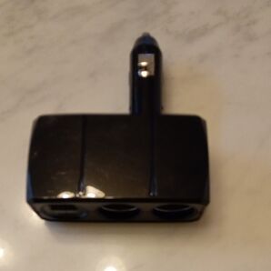 モニターUSBソケット iPhoneソケット