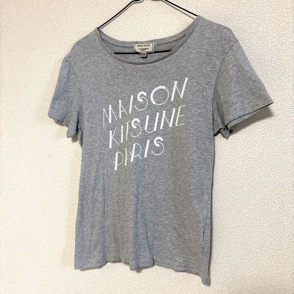 メゾンキツネ グレーTシャツ