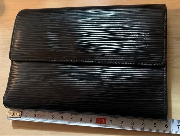 LOUIS VUITTON ルイヴィトン エピ ブラック 三つ折り ウォレット 財布 Wallet