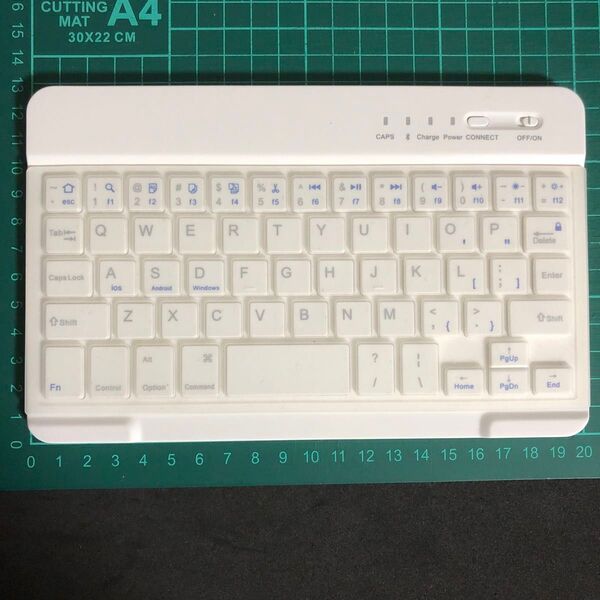 ワイヤレスキーボード Bluetoothキーボード ブルートゥースキーボード