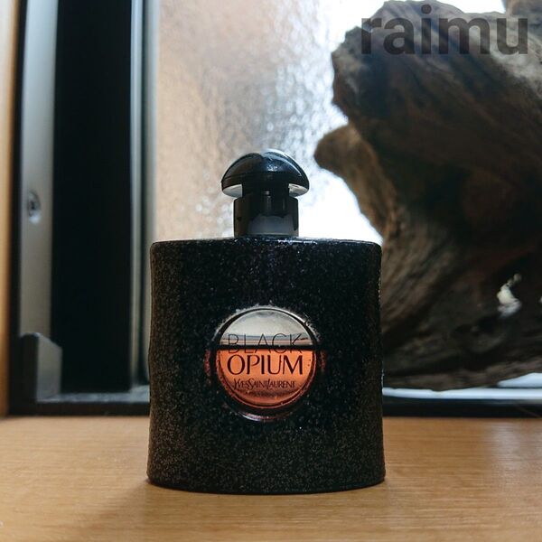 イヴサンローラン ブラック オピウム オーデパルファム 7.5mL