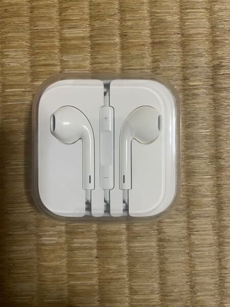 【新品未開封】iPhone Apple純正 イヤホン ライトニング アップル EarPods