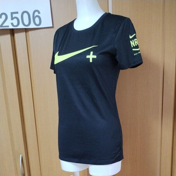 ナイキランニング半袖TシャツM ブラック NRC/NIKE+RIN CLUB 高機能素材DRIFITでサラッと快適♪