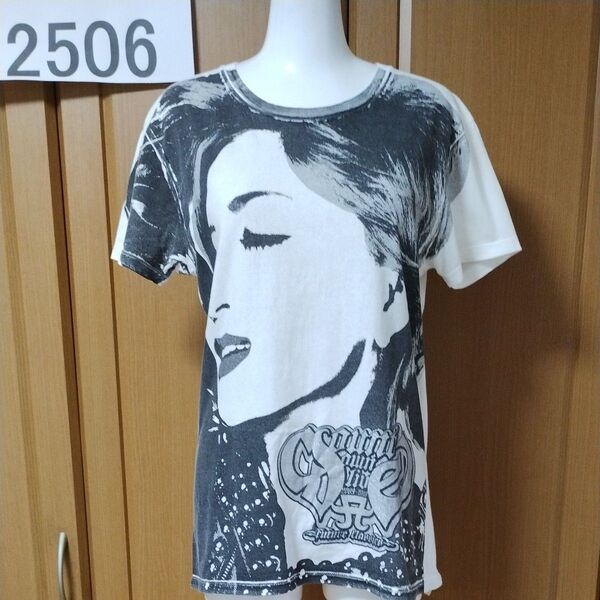 浜崎あゆみTシャツ ホワイト COUNTDOWN LIVE 2009-2010 A ~Future Classics~