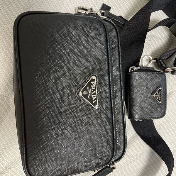 PRADA サフィアーノレザー ショルダーバッグ ポーチ付き 2025年購入領収書付き
