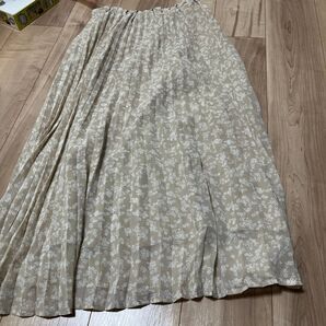 ロングスカート ウエストゴム 花柄スカート フリーサイズ F earth マキシ丈