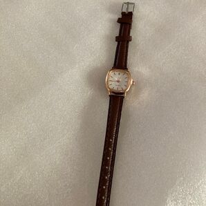 新品 腕時計 クォーツ