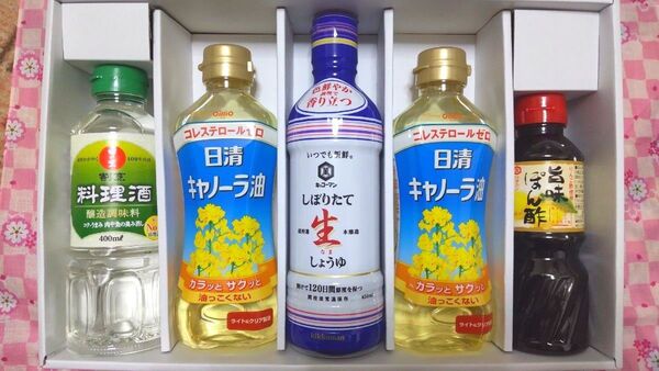 調味料詰め合わせセット(キャノーラ油 × 2本、醤油 × 1本、味付けぽん酢 × 1本、料理酒 × 1本)