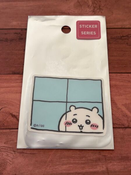 ちいかわ スマホに貼れるサイズのクリアステッカー (窓から覗くちいかわ) シール