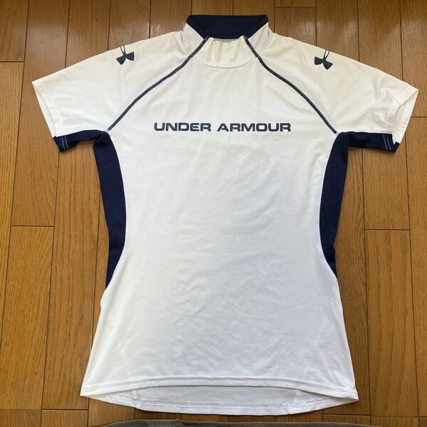 UNDER ARMOUR ハーフジップシャツ ホワイト×ネイビー