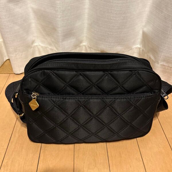マリクレール marie claire ショルダーバック 黒