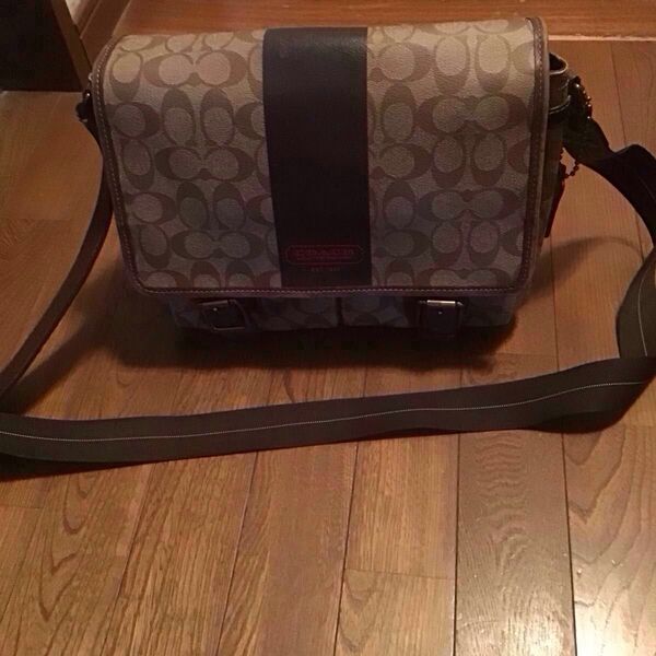 COACH シグネチャーヘリテージ ショルダーバッグ メッセンジャーバッグ 正規店購入品