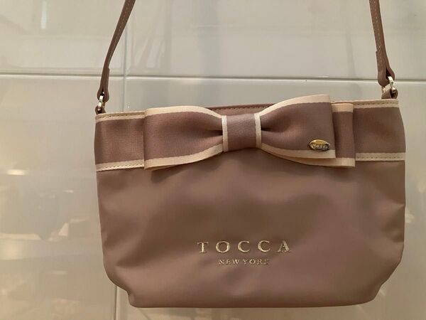 TOCCA トッカ ショルダーバッグ ほぼ新品品質 可愛らしい雰囲気