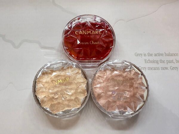 キャンメイク むにゅっとハイライター&クリームチークセット CANMAKE