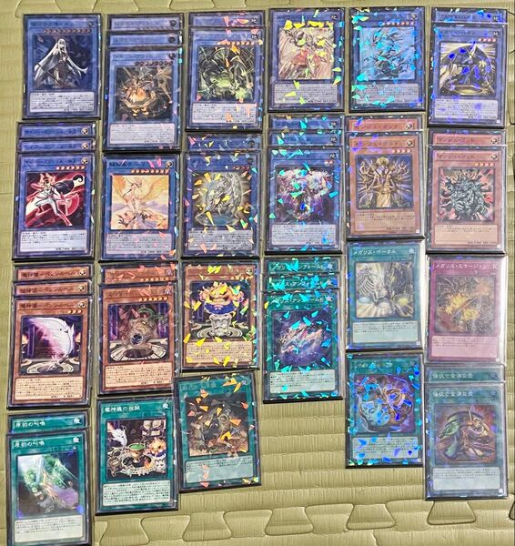 遊戯王 メガリス 構築済みデッキ メイン41枚 岩石族 地属性 儀式召喚 美しい 石像 惑星モチーフ 芸術
