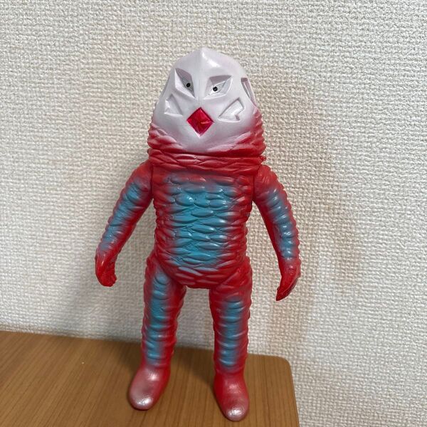 ブルマァク ザラブ星人復刻版 赤成型 ウルトラマン ソフビ