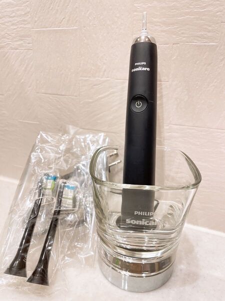 【美品】フィリップス ソニッケアー 電動歯ブラシ + 新品替えブラシ2本付! sonicare