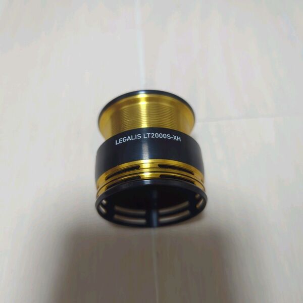 美品 ダイワ 23 レガリス LT 2000S-XH 純正スプール DAIWA LEGALIS
